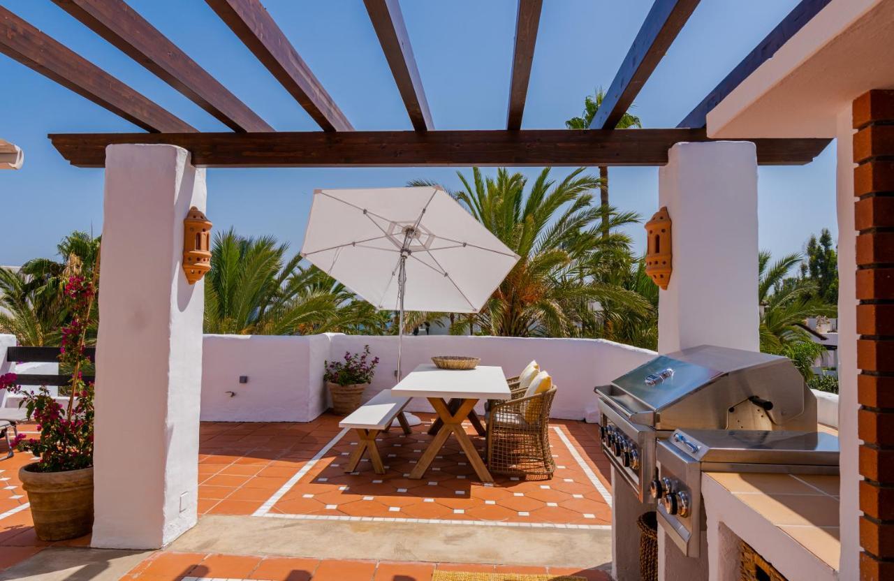 マルベーリャLuxurious Penthouse In Ventura Del Mar Puerto Banusアパートメント エクステリア 写真