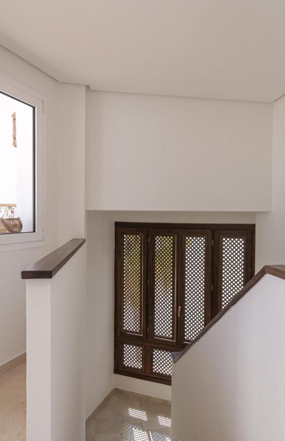マルベーリャLuxurious Penthouse In Ventura Del Mar Puerto Banusアパートメント エクステリア 写真