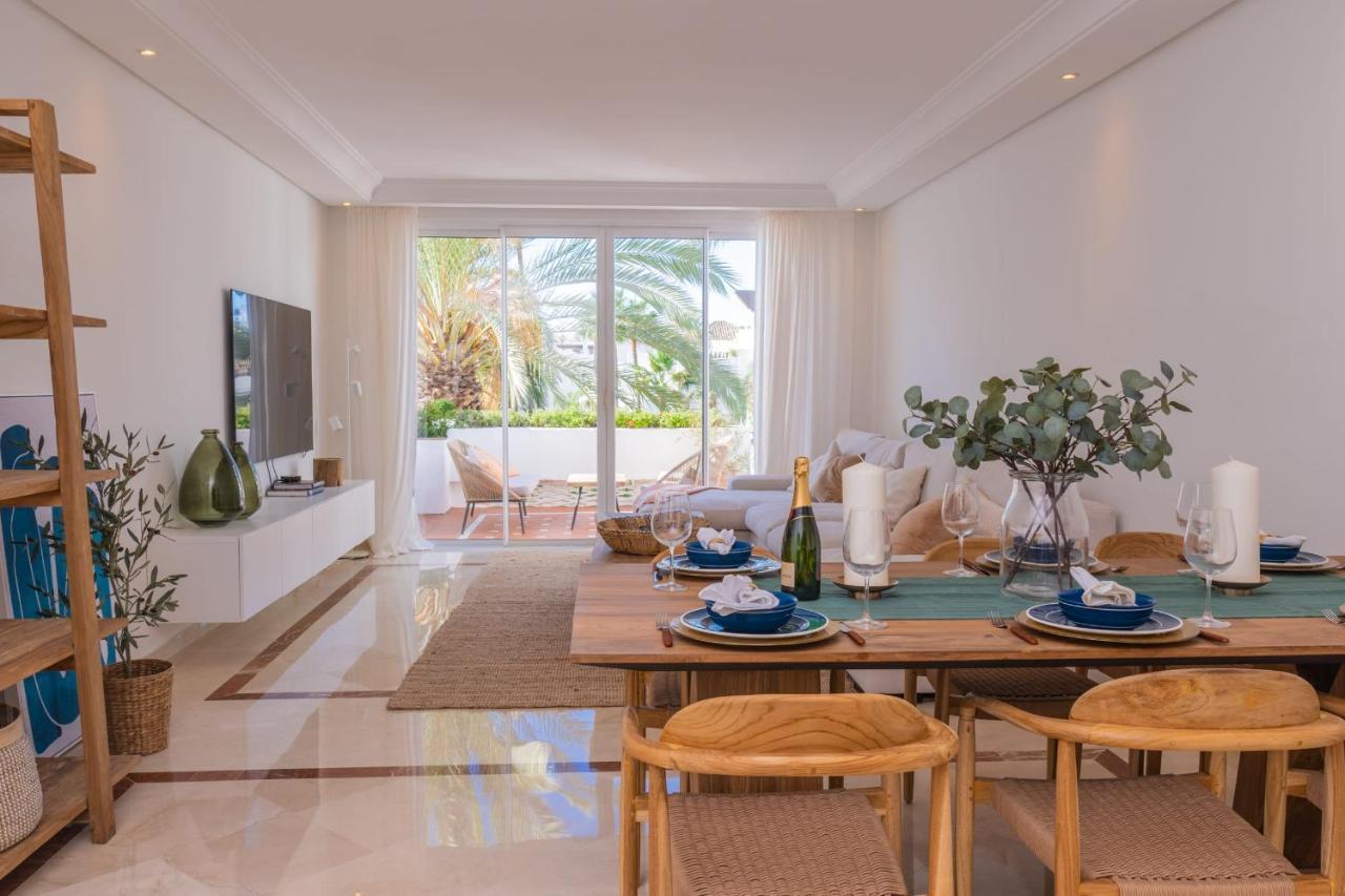 マルベーリャLuxurious Penthouse In Ventura Del Mar Puerto Banusアパートメント エクステリア 写真