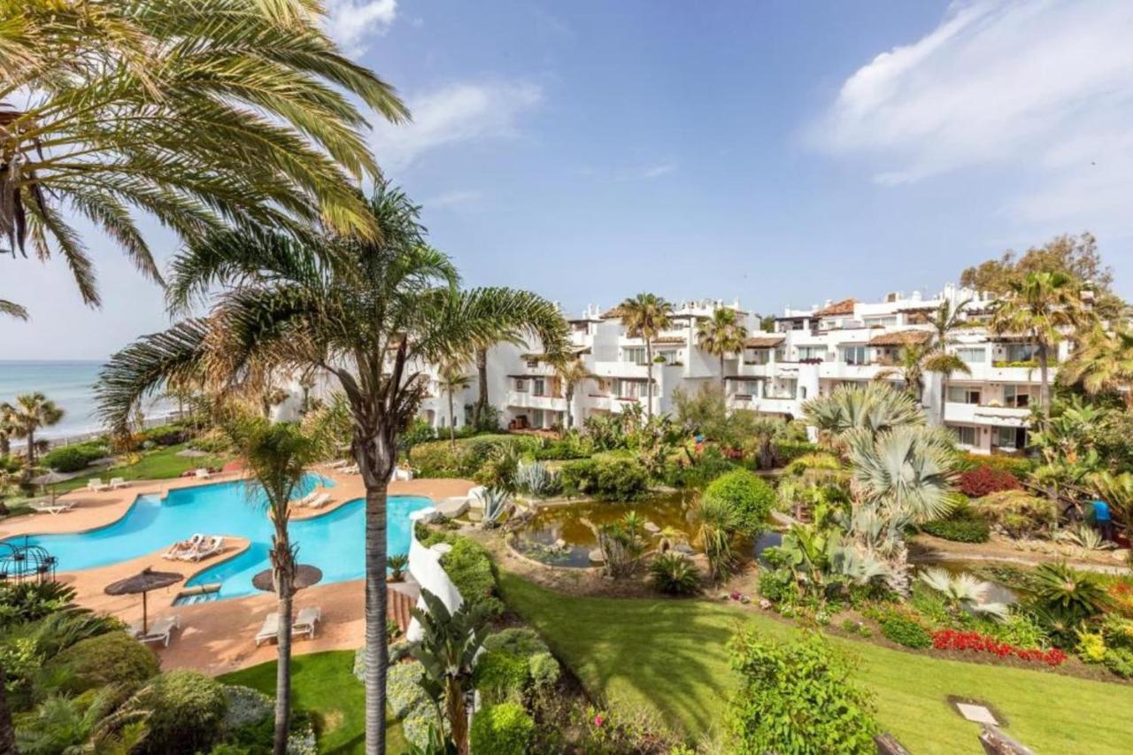 マルベーリャLuxurious Penthouse In Ventura Del Mar Puerto Banusアパートメント エクステリア 写真